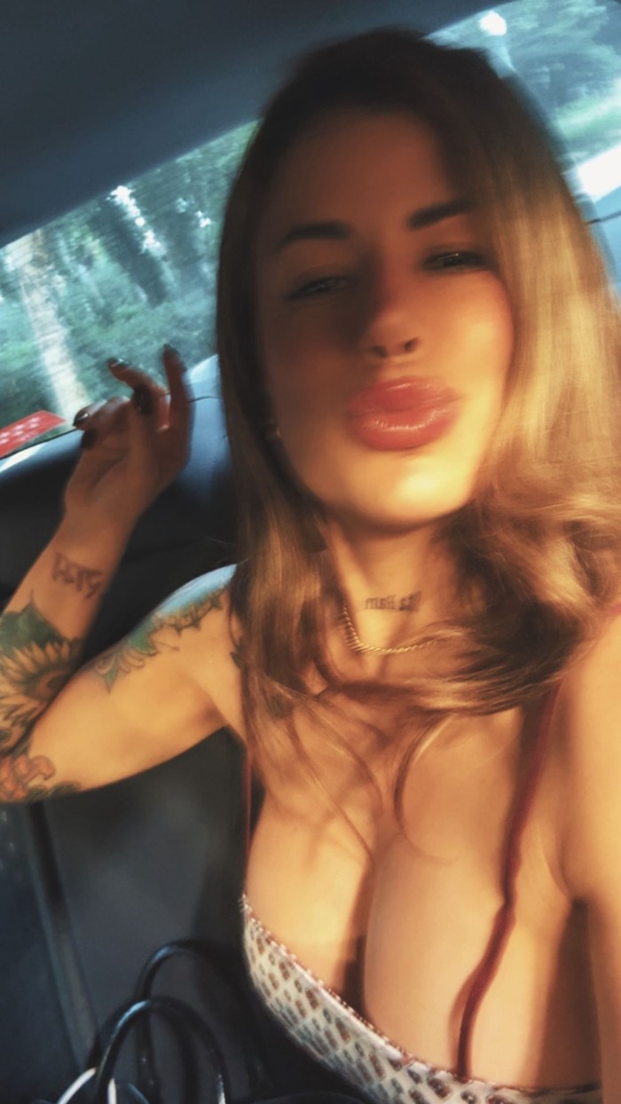 Colombiana vip exclusiva muy guapa