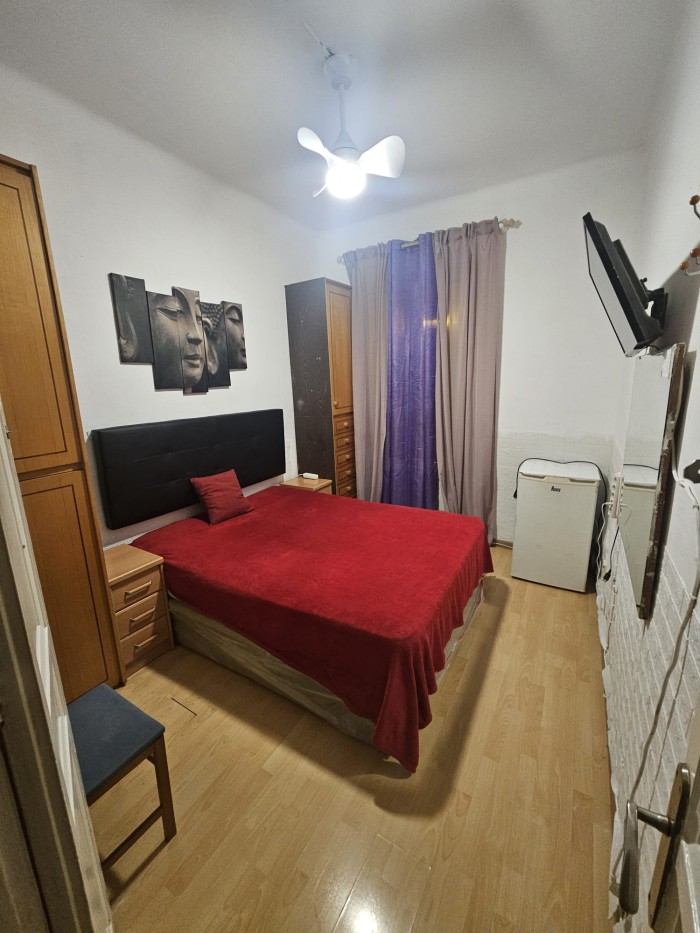 HABITACIÓN SOLO MUJERES NO TRANS