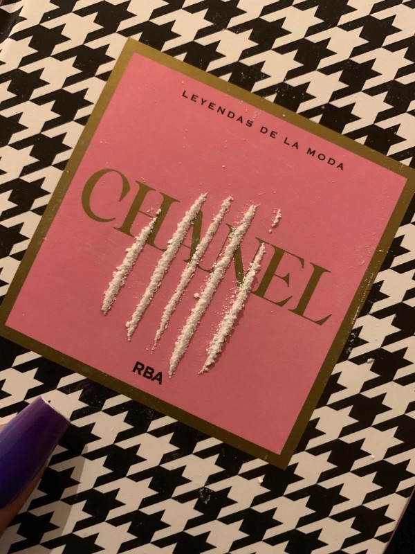 Bombón de licor  fiestera