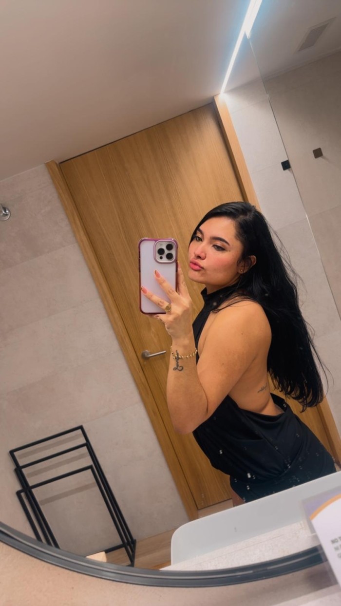 Alison Bella Joven Colombiana