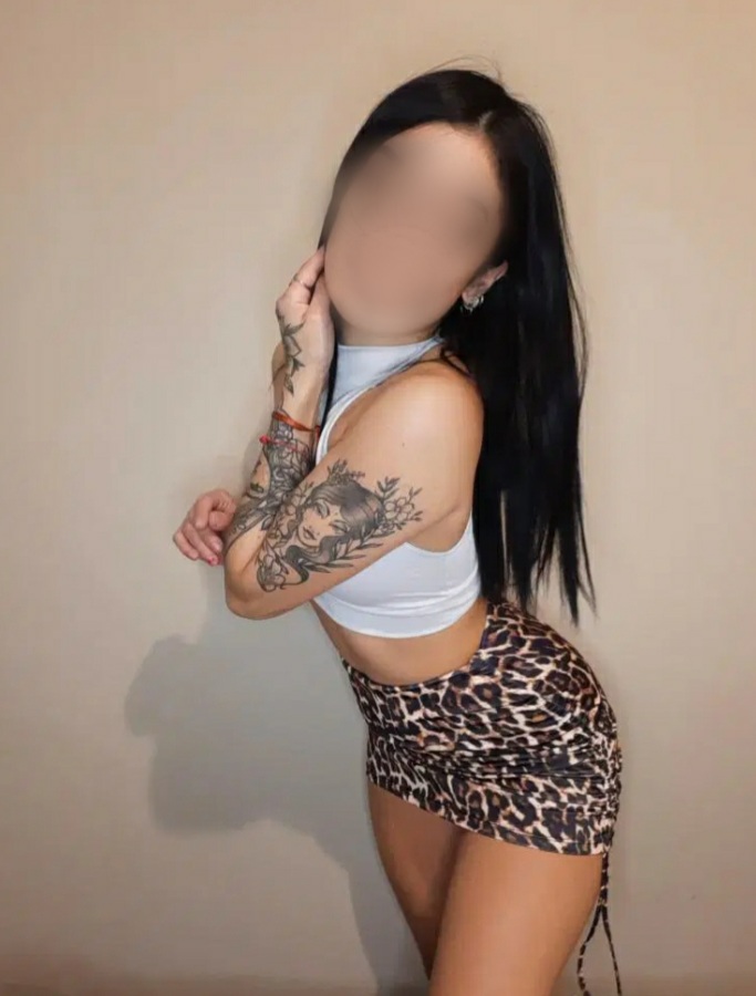 Guapa Jovencita independiente fiestera
