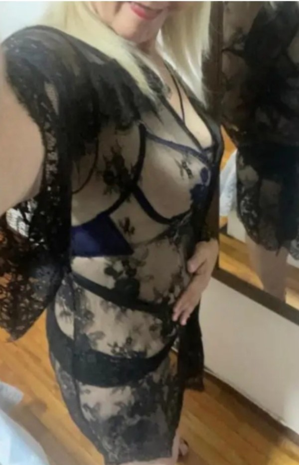 Masajes relajantes eróticos con manos, NUEVAMENTE EN LA CORUÑA