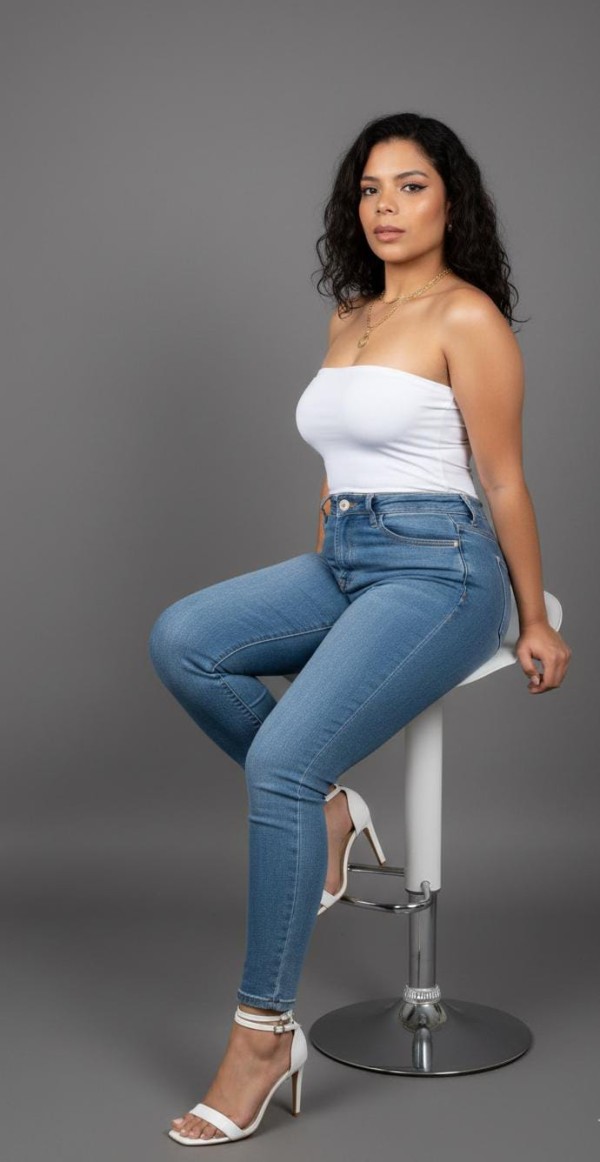 COLOMBIANA CALIENTE Y FESTERA