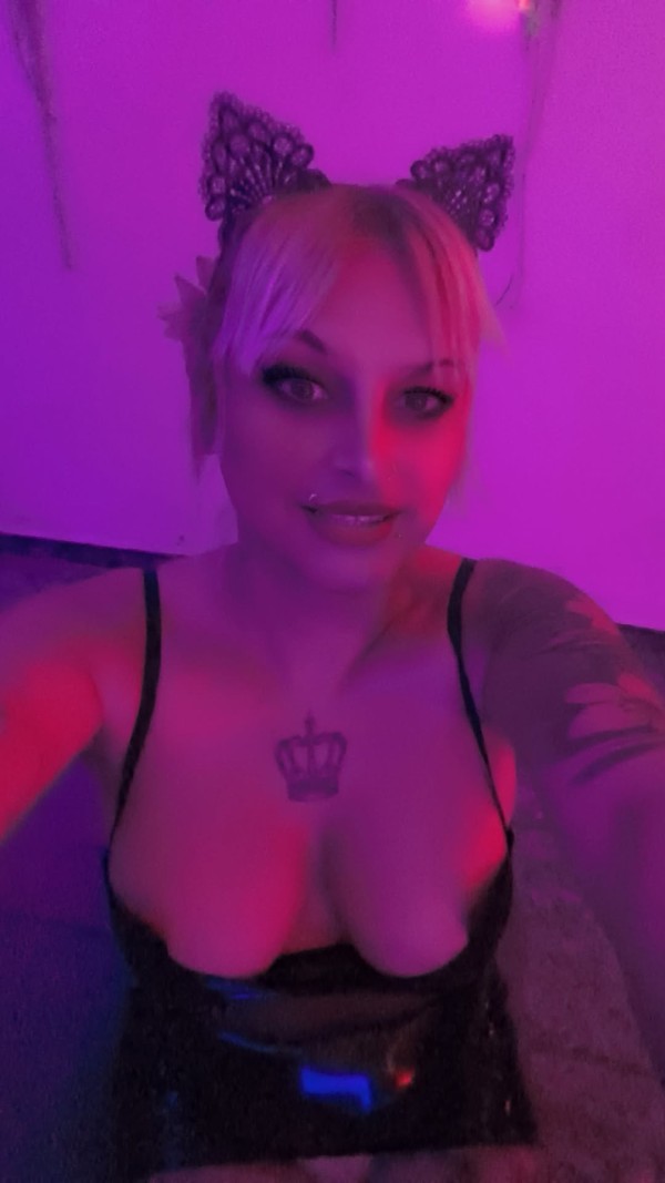 *Domina victoria * BDSM ABDL sexo natural coño culo y estrapoong fiesta