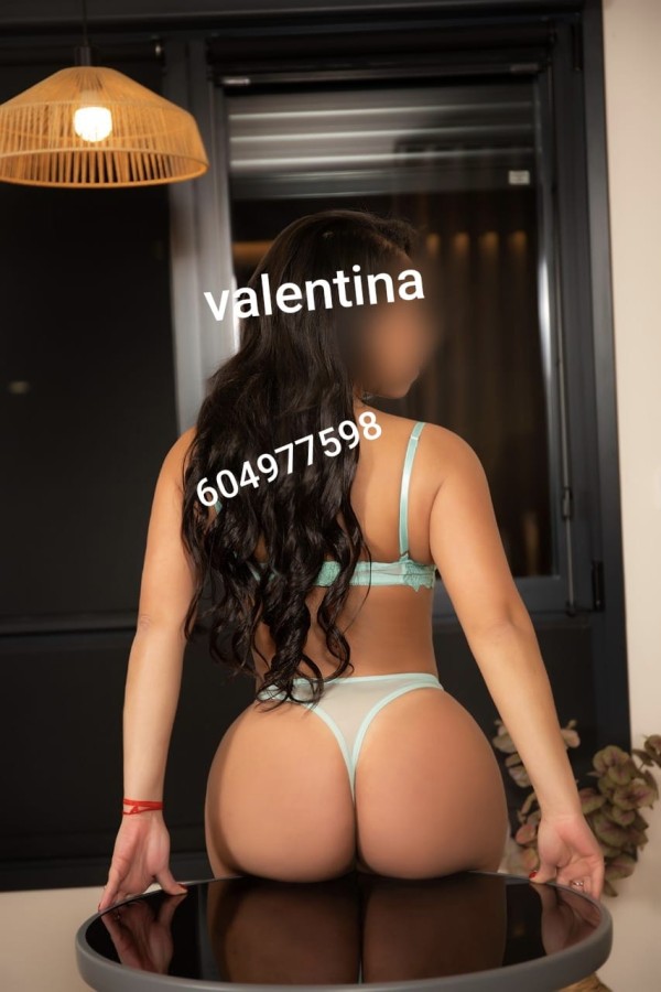 VALENTINA .. VIENES POR TU REGALITO?!