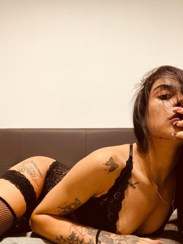 DANIELA, DESCUBRE MI MUNDO DE DESEO Y AVENTURA