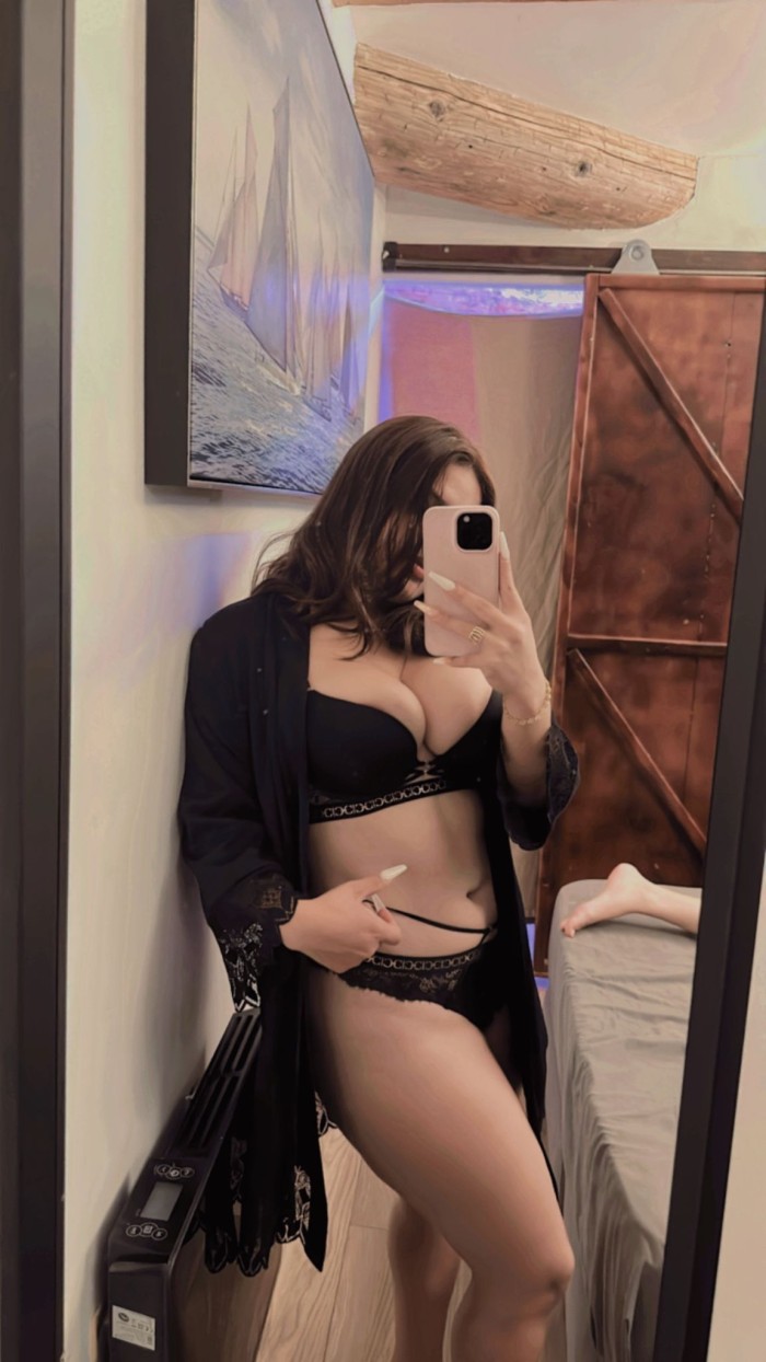 TANIA, EL ENCANTO DE UNA NOCHE INOLVIDABLE