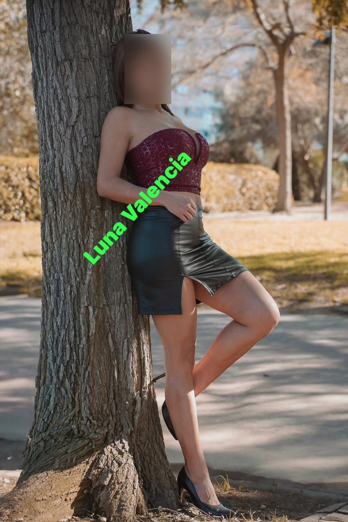 Luna masajes piso privado,salidas,fotos recientes