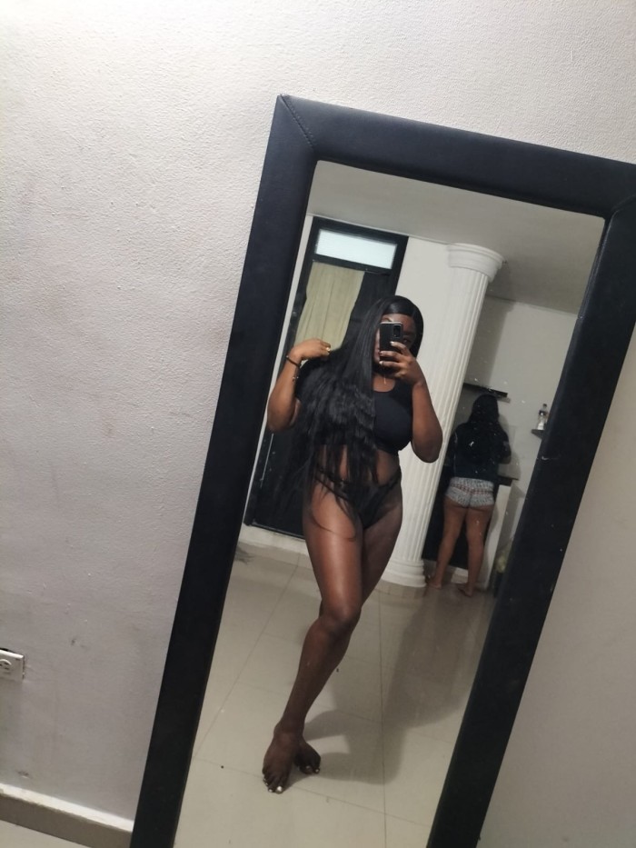 MULATA SIEMPRE CACHONDA VICIOSA ADICTA AL SEXO