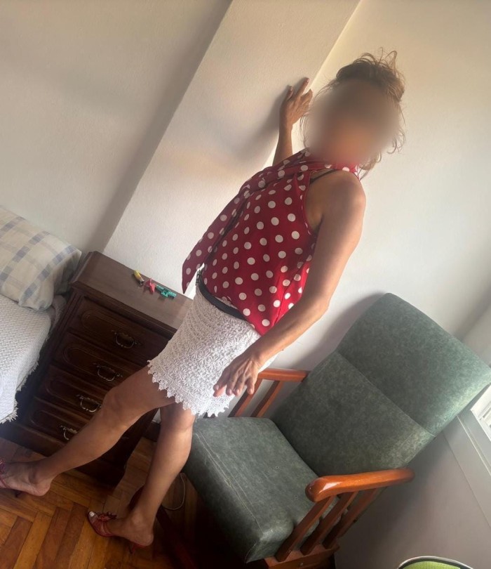 MADURITA CALIENTE CON GANAS DE LUJURIA Y DIVERSION