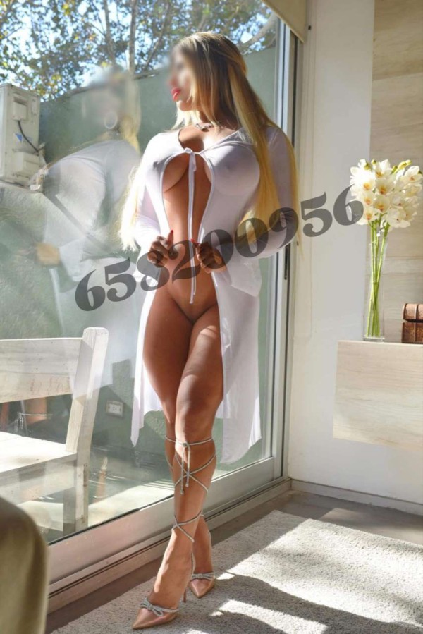 DEBORA NO APTA PARA TODO PÚBLICO SALIDAS