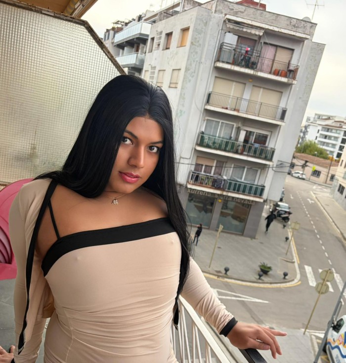 CHICA TRANS ARDIENTE PROVOCATIVA BOMBA DE SEXO