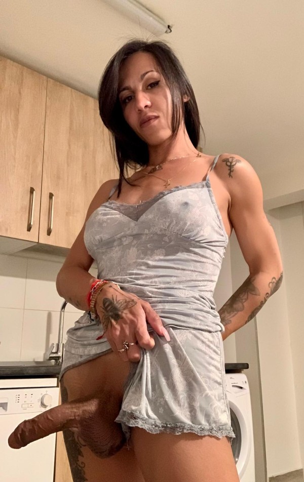 Suzy Amber trans pollon xxl 21cm lechera!!