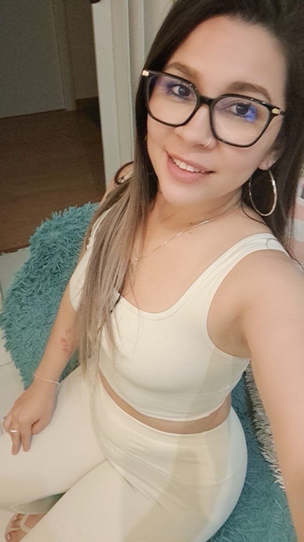 Romina madurita llena de gsnas de pasarlo bien