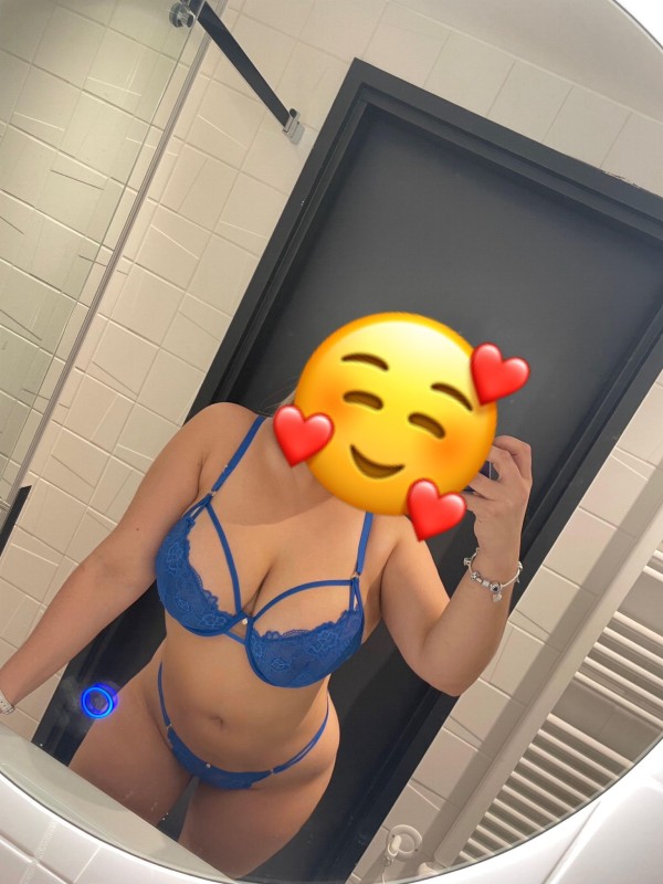 Putitas para trios, chupadas a 2 boquita hasta el final , packs hs fiestas