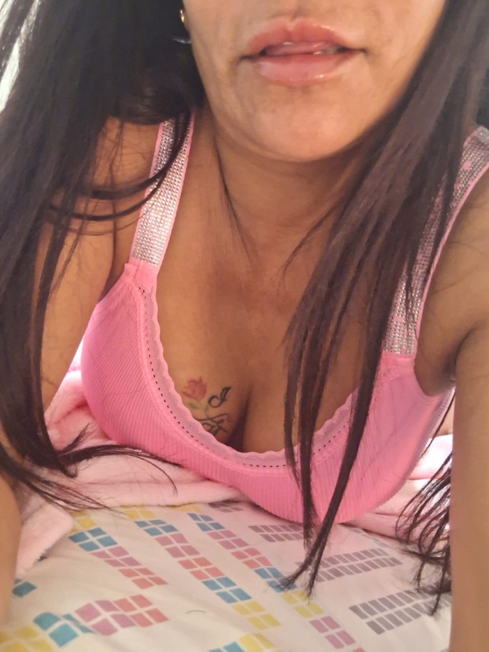 EN MONZON ARDIENTE ATREVIDA BOMBA DE SEXO