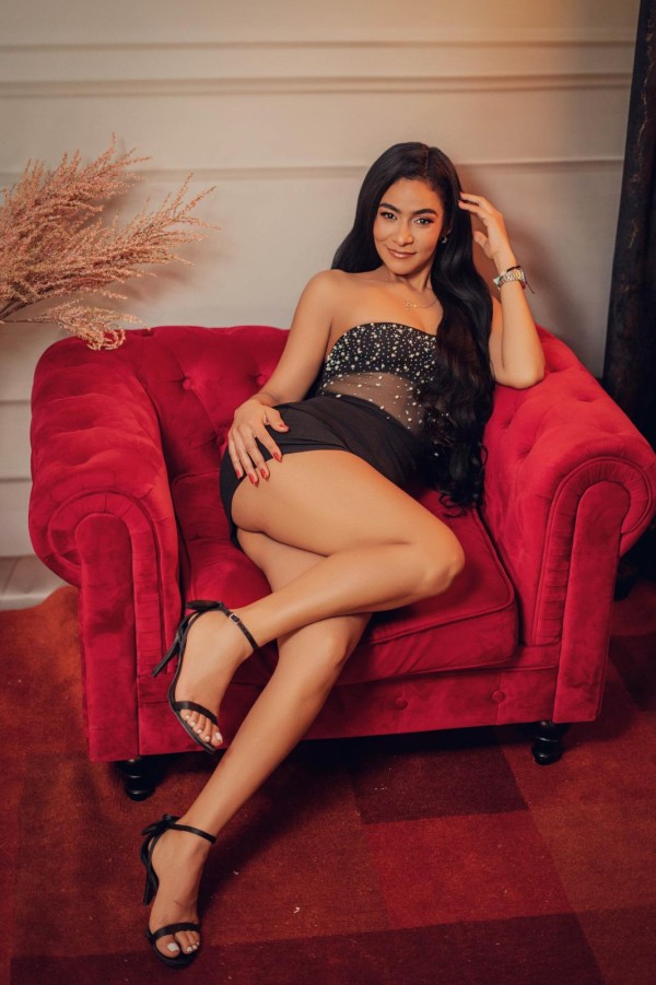 JESSICA 20 AÑOS FIESTERA COMPLACIENTE 661447669 DOS POLVO MEDIA HORA