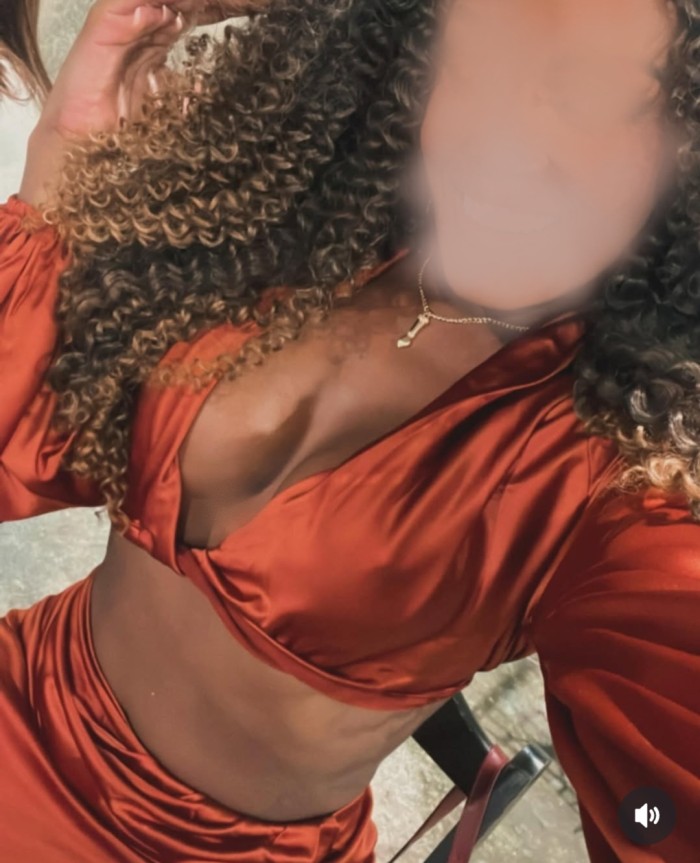 Cariñosa caliente y implicada