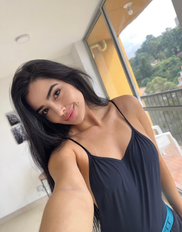 Latina escort de lujo 100% real