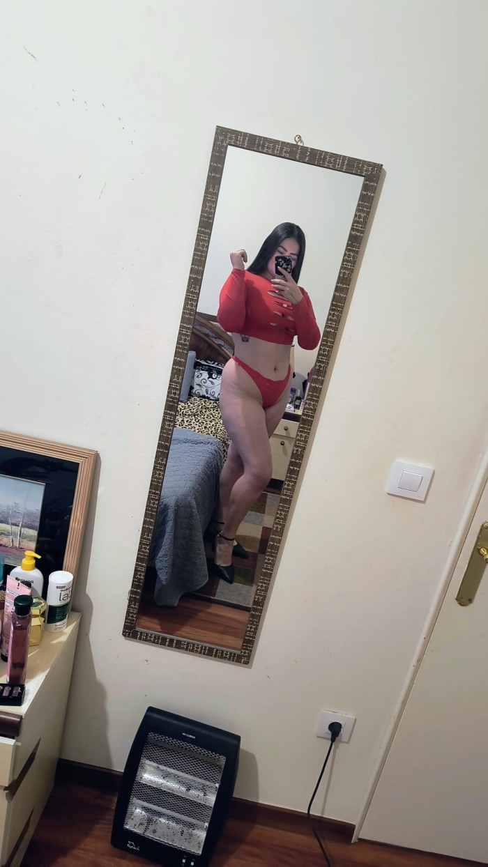 Muy dulce y cachonda