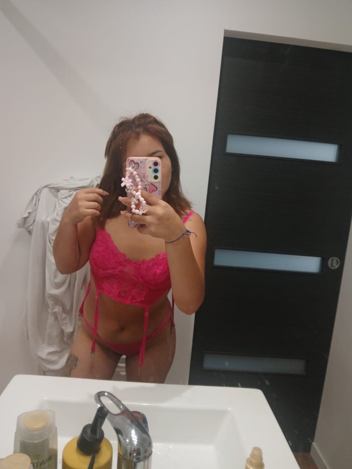 PARAGUAYA RECIEN LLEGADA