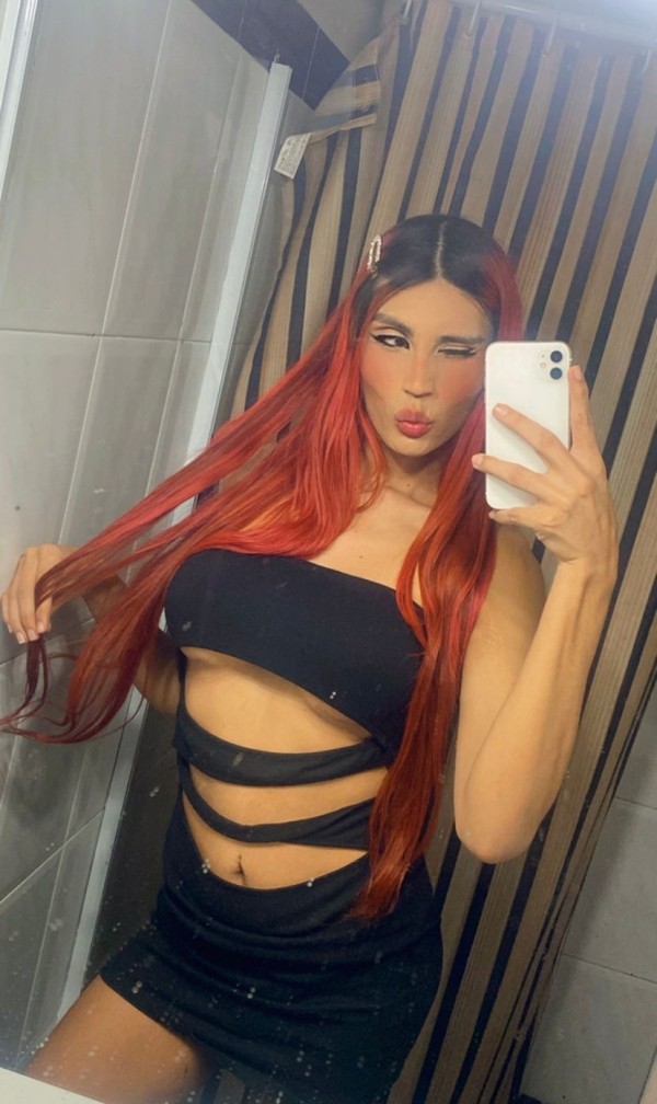 Chica en la ciudad Disponible 24 horas