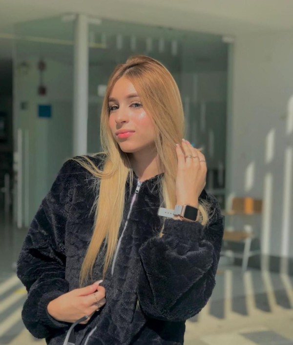 ISABELLA, LINDA LATINA, TORRE ARIAS