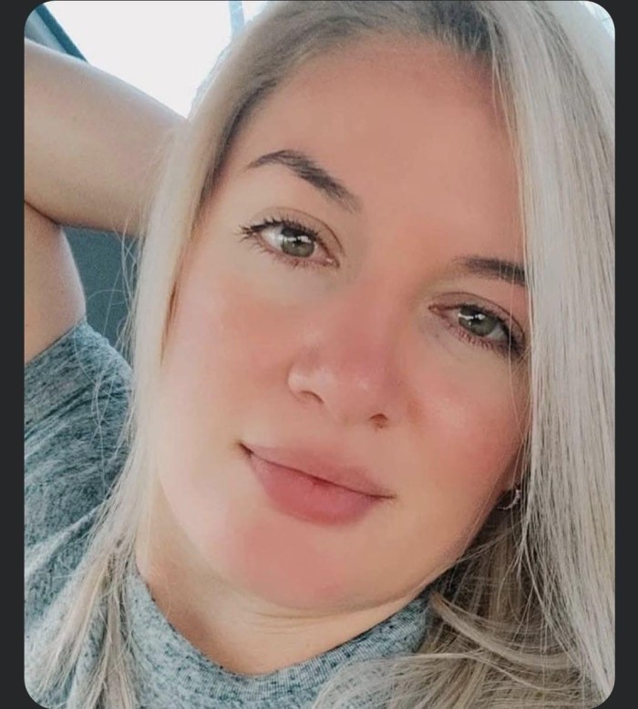 GARGANTA PROFUNDA BIEN ENSALIVADA EN GANDIA PLAYA