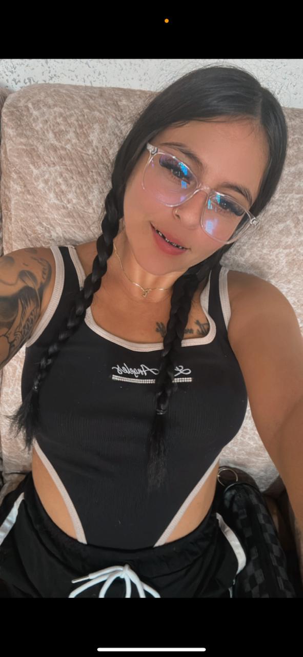 Una sexy y muy ardiente