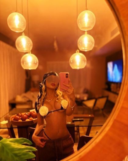 VEN PARA HACERTE UNA RICA CUBANITA