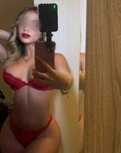 SOY UNA CHICA MUY APASIONADA CON RICAS CURVA