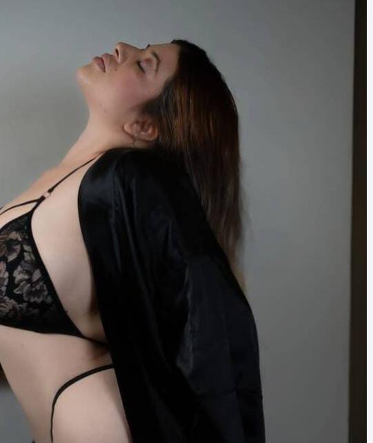 JOVENCITA PANAMEÑA GUAPISIMA RECIEN LLEGADA