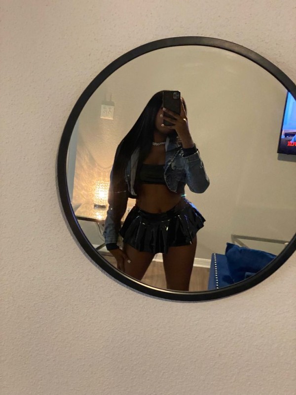 FIESTERA MORBOSA CACHONDA DESEOSA DE PLACER