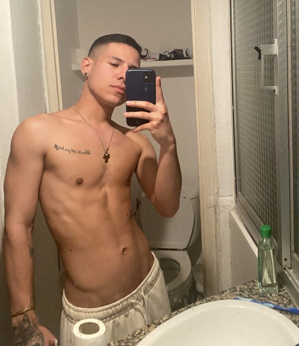 Sexy latino colombiano pollon discreto XL