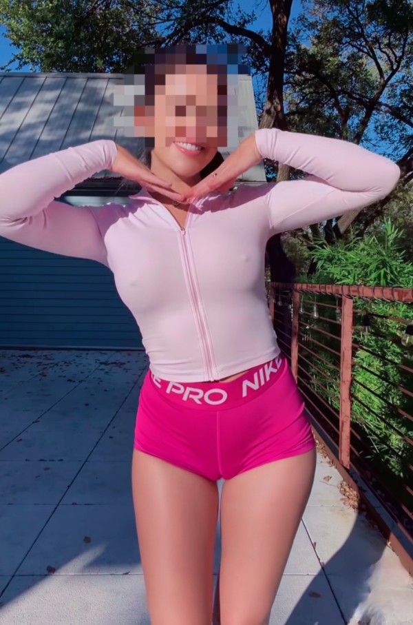 ADARA jovencita 24 añitos