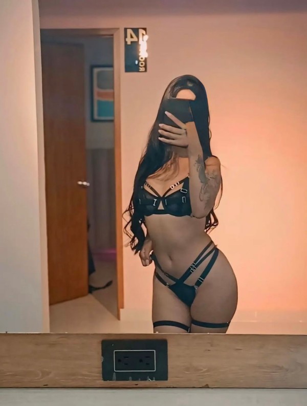 HOLA AMORES PRIMERA VEZ POR LA ZONA