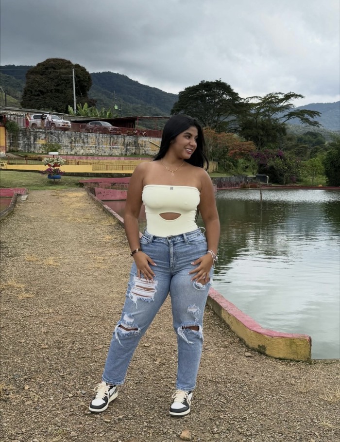 Fiestera chupona nueva morena