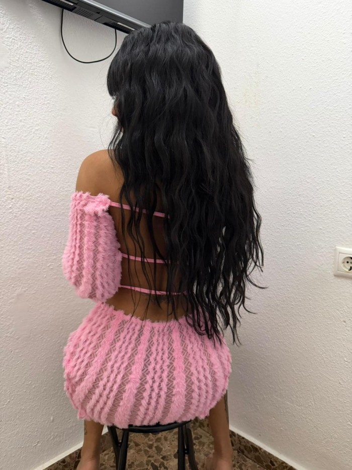 MORENA FIESTERA, MORBOSA Y MUY EXQUISITA