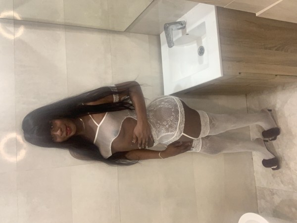 JOVENCITA TRANS FIESTERA MALAGA