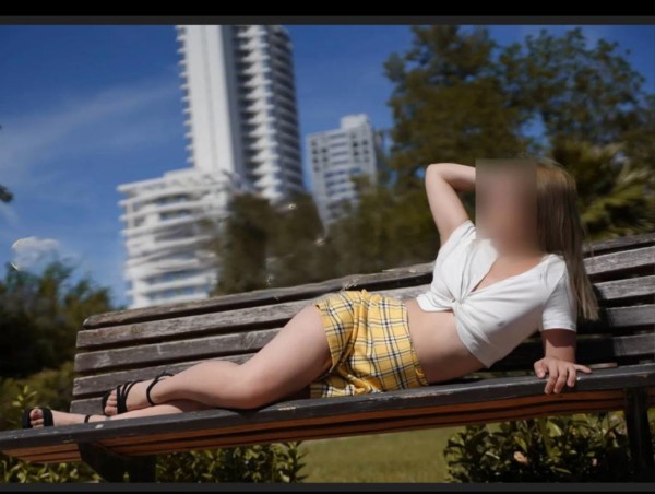 2 AMIGUITAS SENSUALES Y MUY JUGETONAS…