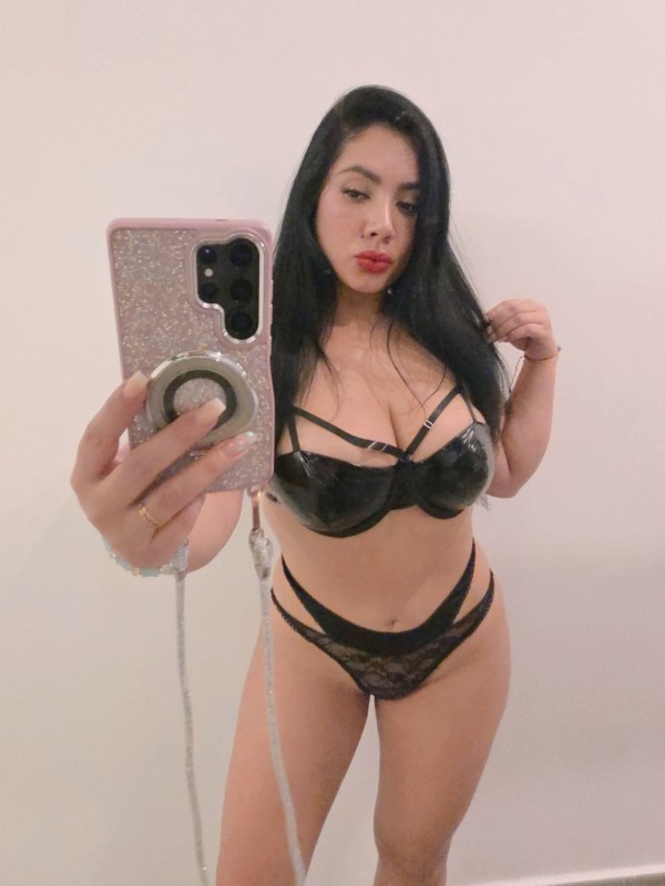 Súper guapa, dulce, mimosa y fiestera… Novedad