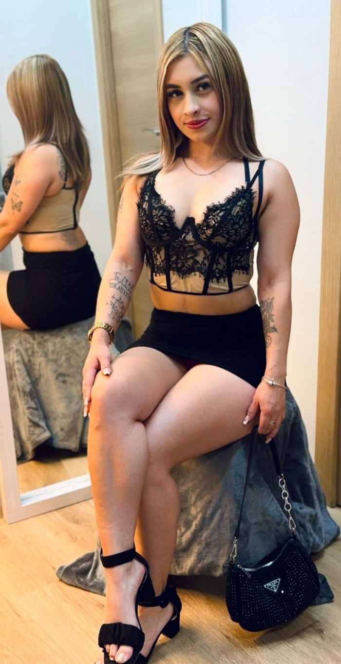 CHUPAME MI COÑITO QUE LO TENGO BIEN RICO