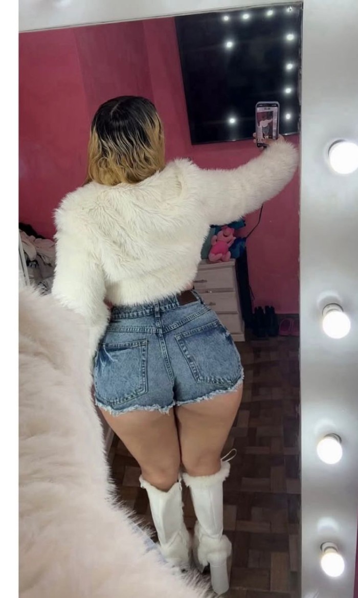 BOMBA DE SEXO COMPLACIENTE CARIÑOSA EN ARANJUEZ