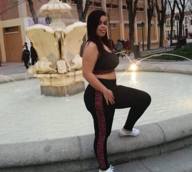 FIESTERA ANSIOSA ARDIENTE CACHONDA COMPLACIENTE