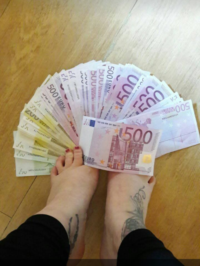 Mistress Noor Madrid lluvias,sodomización