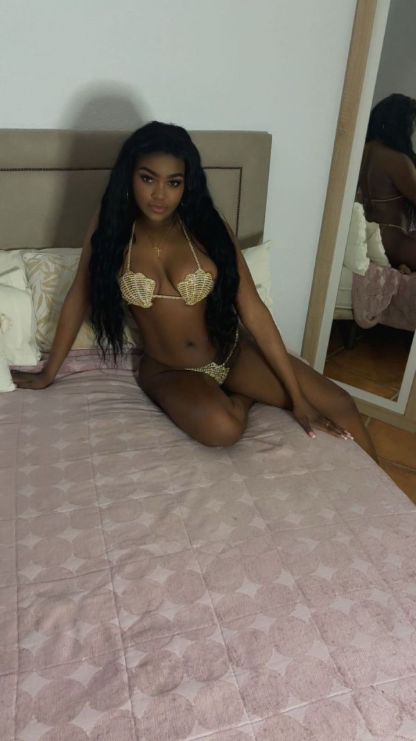 GUARRA EN COLLADO VILLALBA SEXO FIESTA A TOPE LUJURIA