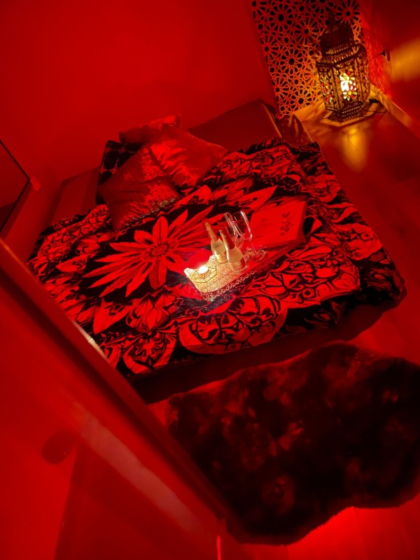 PLAZA DISPONIBLE PARA MASAJISTA  EXPERTA TITULADAS