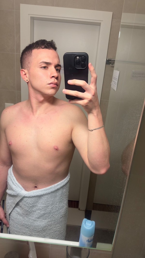 hola  latino xl en tu cuidad recien llegado para  complacerte