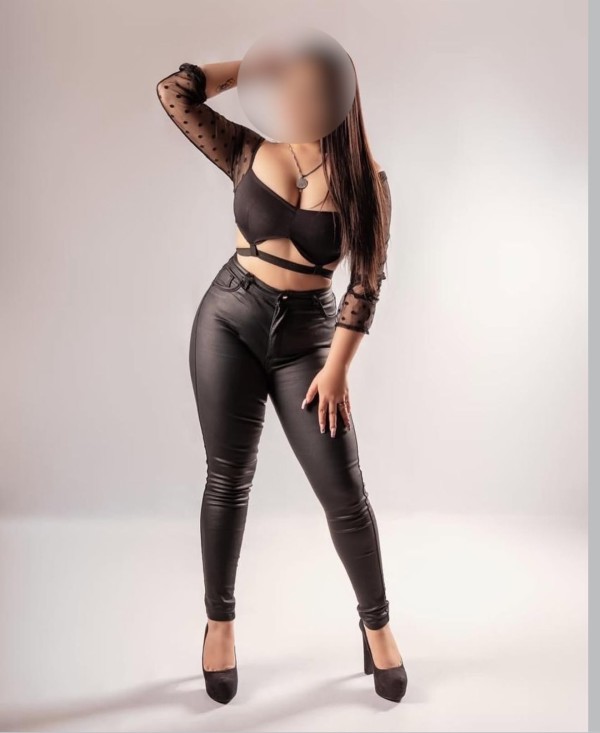 Latina caliente, ven a conocerme, no te arrepentirás