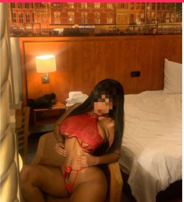 Mulata muy caliente y juguetona nueva en tu ciudad